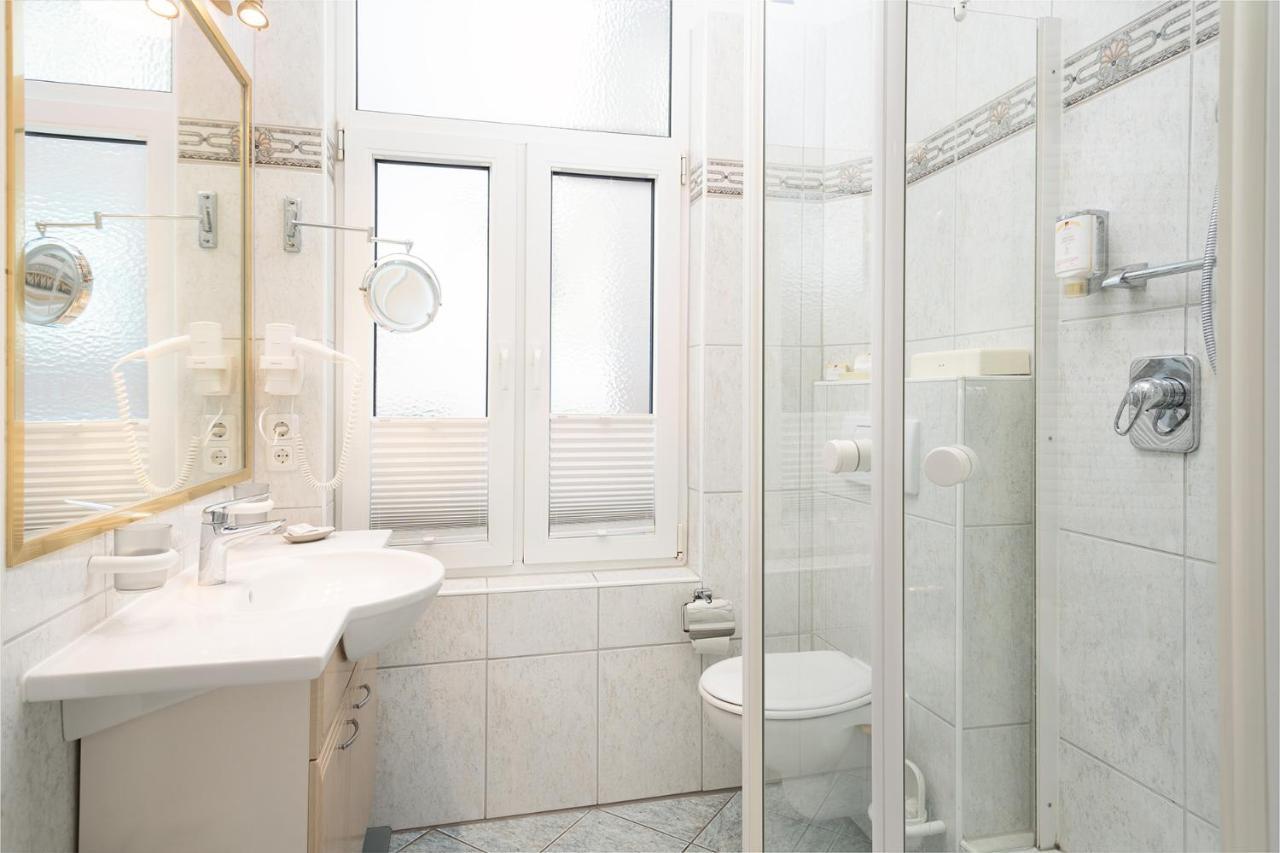 Hotel Haus Am Park Боркум Экстерьер фото